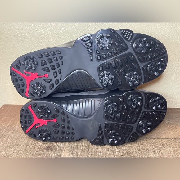 Air Jordan 9 Low Golf “Charcoal”
- Size 9.5 Men. - Picture 5 of 7